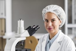 14 de Junho Dia do Laboratório: 10 mensagens para celebrar a data