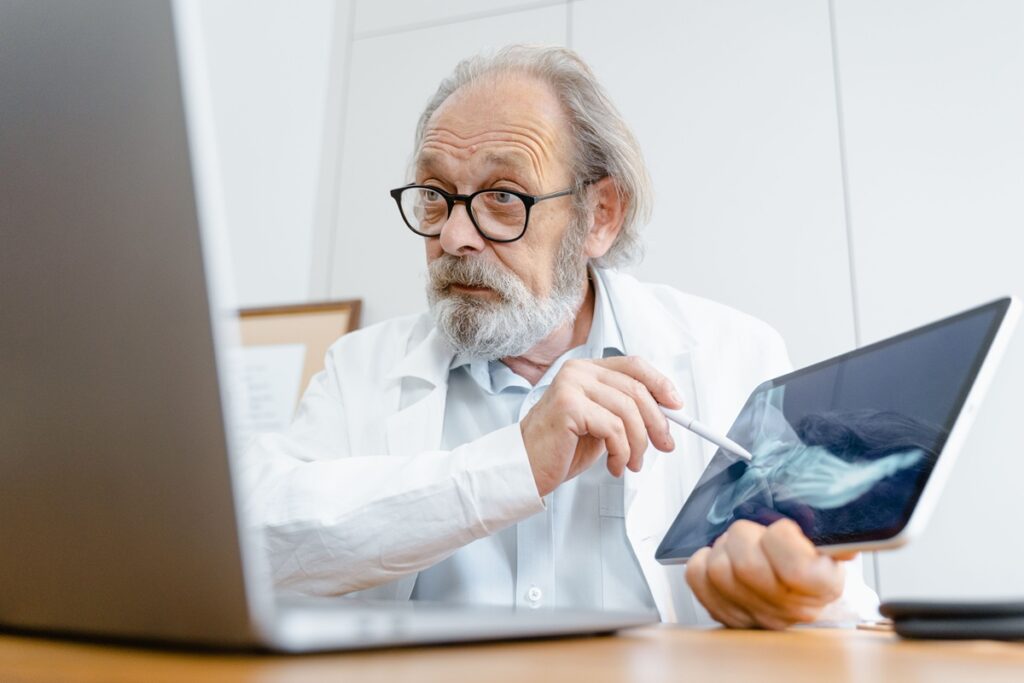 cloud radiology, Cloud radiology: what to evaluate before moving toward a more flexible and scalable operation